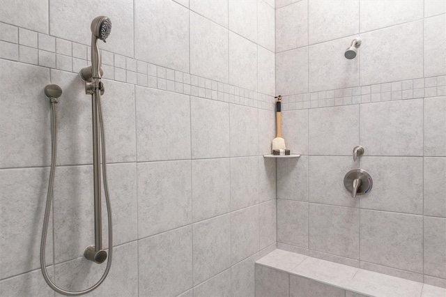 2214 Elegant Manor Cir, Edgewater, FL 32141 - full bathroom featuring tiled shower
