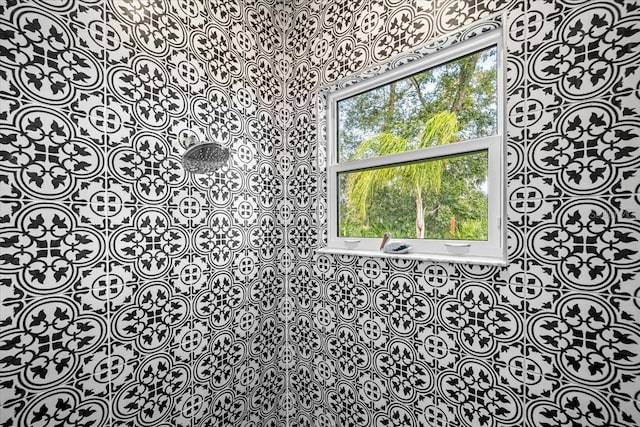 room details featuring walk in shower