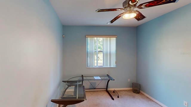 misc room featuring light carpet and ceiling fan