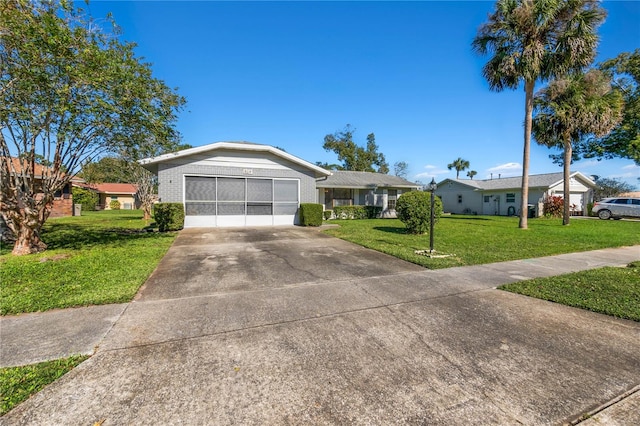 ranch-style home with a front yard