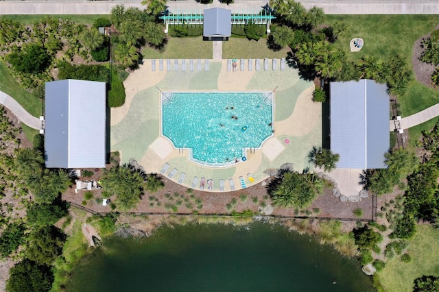 35 Smiling Fish Ln, Palm Coast, FL 32137 - aerial view of a pool area