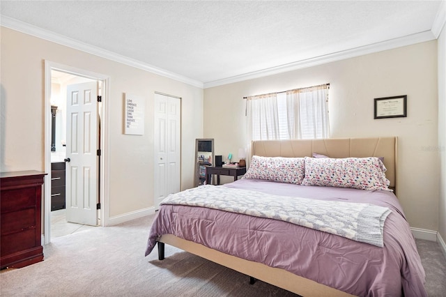 bedroom with a closet, light carpet, crown molding, and a textured ceiling