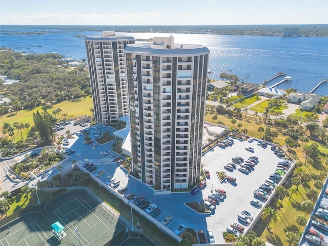 bird's eye view with a water view