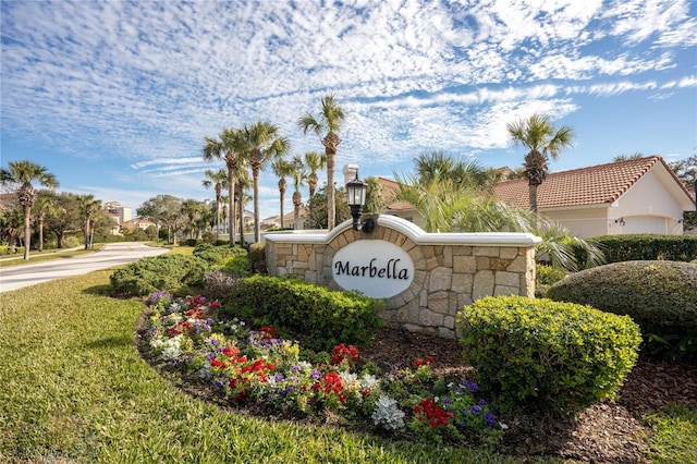 view of community / neighborhood sign