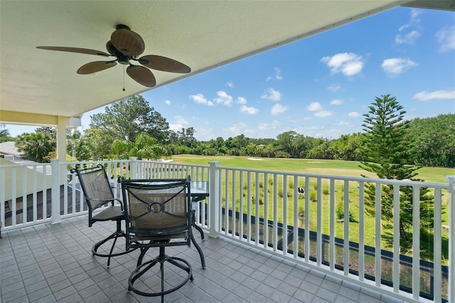 balcony with ceiling fan