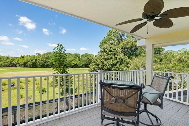 balcony with ceiling fan