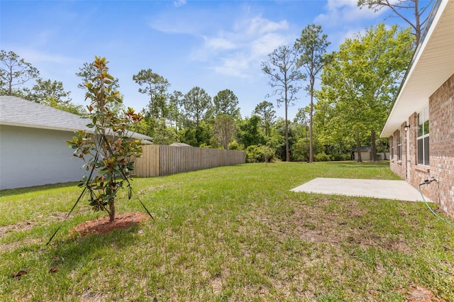 39 Zaun Trl, Palm Coast, FL 32164 - view of yard featuring a patio area