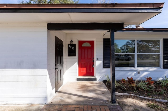 view of entrance to property