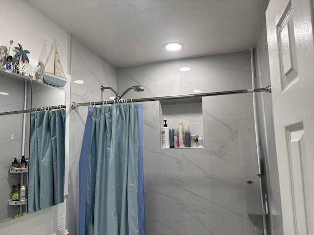 bathroom with curtained shower