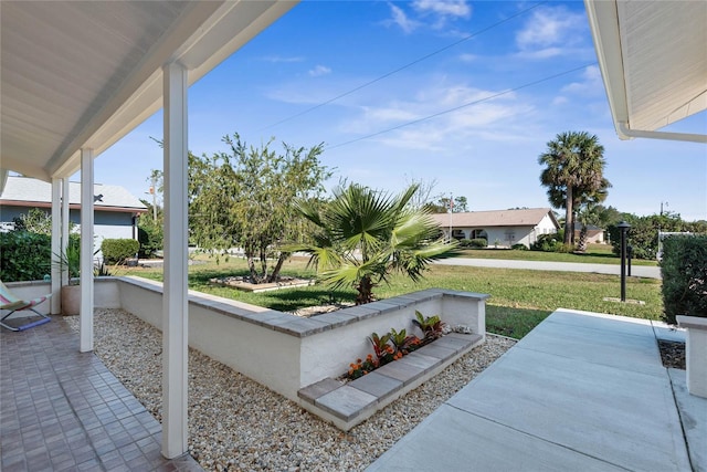 view of patio / terrace with covered porch