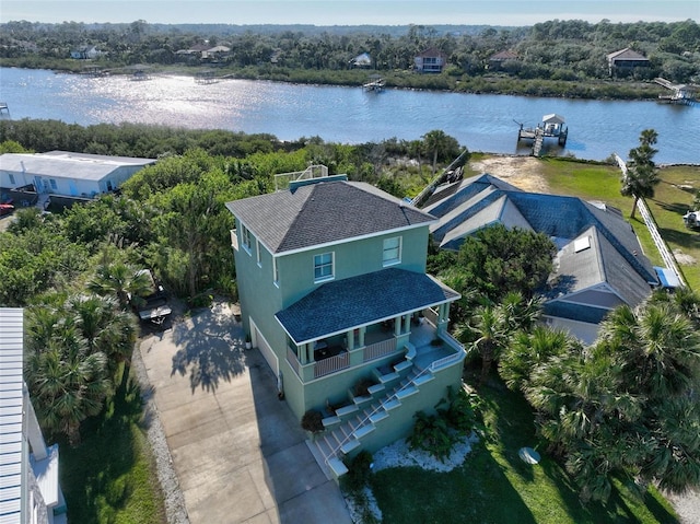 bird's eye view with a water view