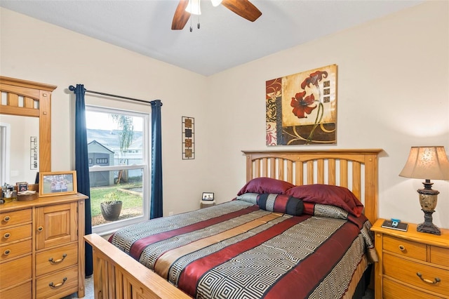 bedroom featuring ceiling fan