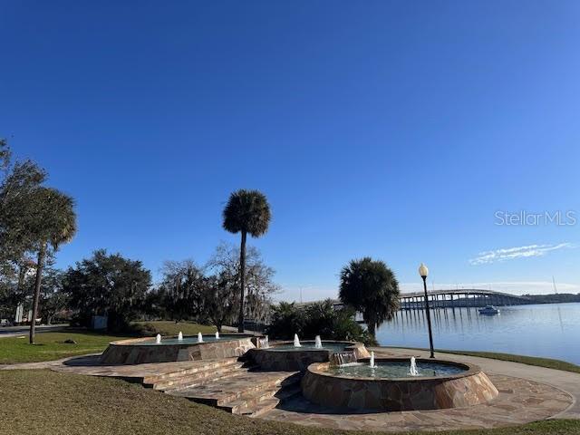 view of property's community featuring a water view