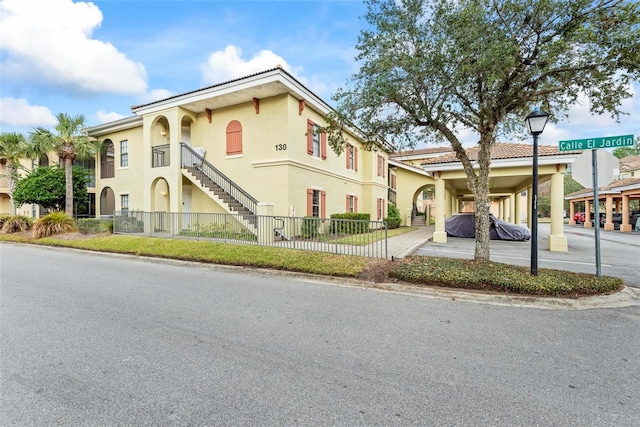 view of front of house