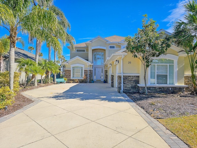 view of mediterranean / spanish-style home