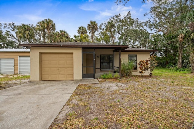 view of front of house featuring a garage