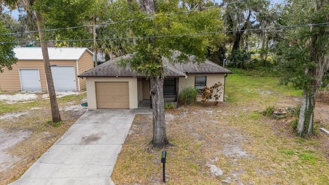 view of front of house with a front yard