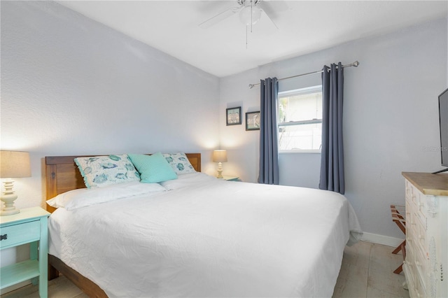 bedroom featuring ceiling fan