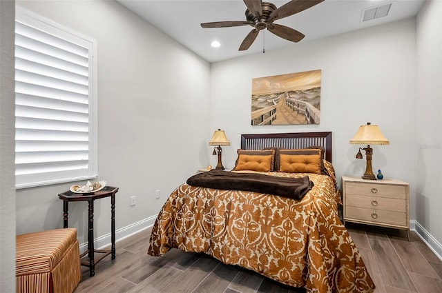 bedroom with ceiling fan