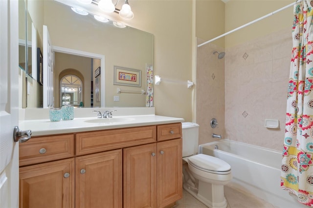 full bathroom with shower / tub combo with curtain, an inviting chandelier, vanity, tile patterned floors, and toilet