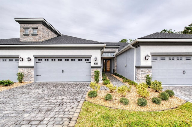 view of front of house featuring a garage