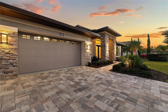 view of front facade with a garage