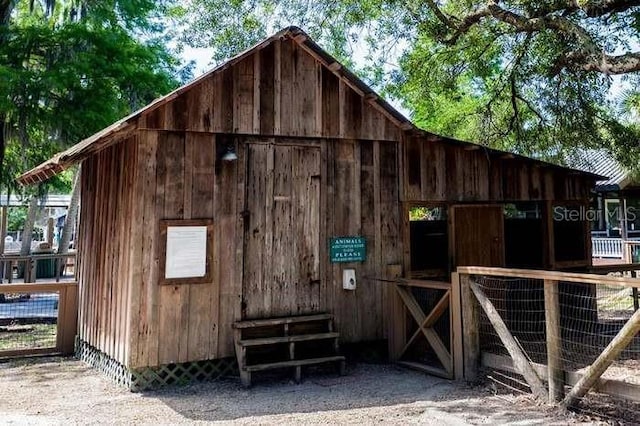 view of outbuilding