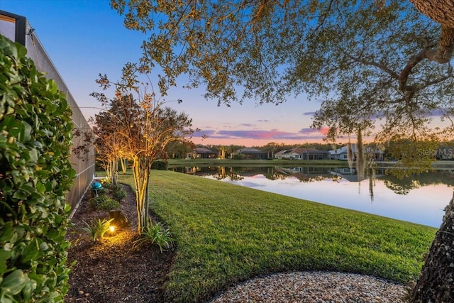 view of yard featuring a water view