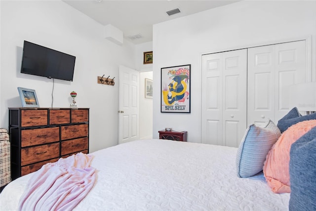 bedroom featuring a closet