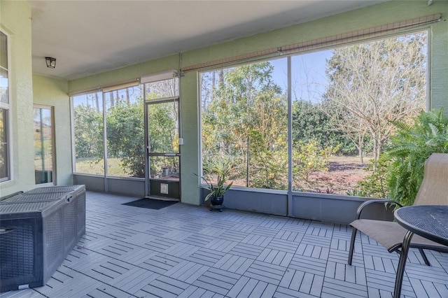 view of sunroom / solarium