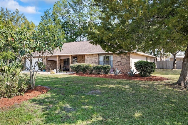 view of front of property with a front yard