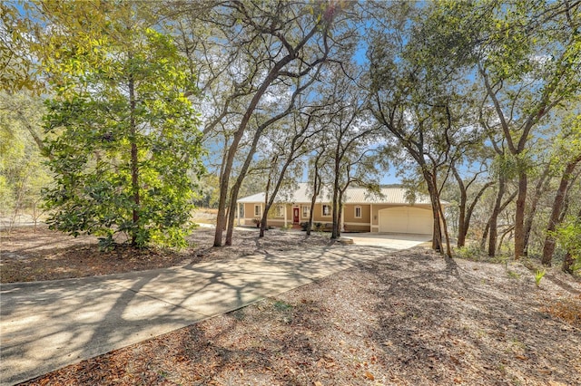 view of front of home featuring a garage