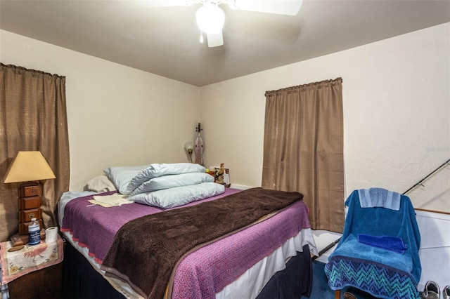 bedroom with ceiling fan