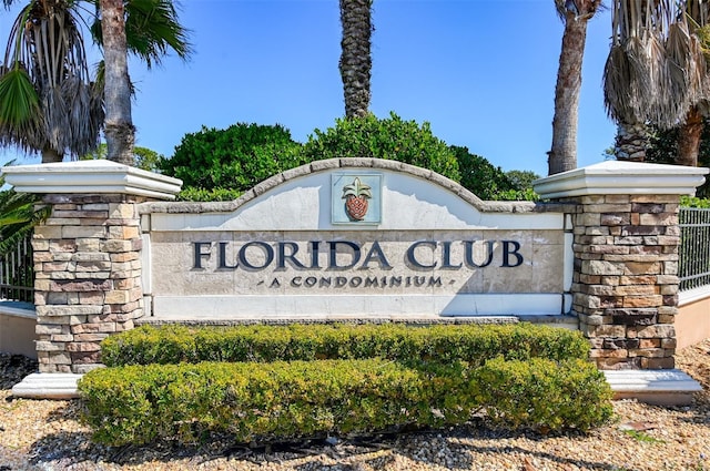 view of community / neighborhood sign