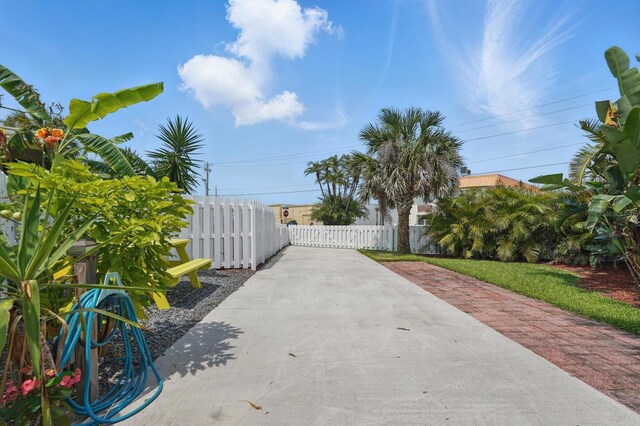 100 Lynnhurst Dr, Ormond Beach, FL 32176 - photo 35