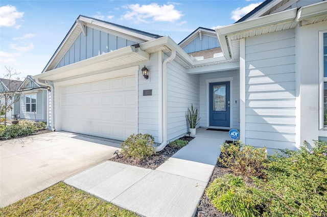 property entrance featuring a garage