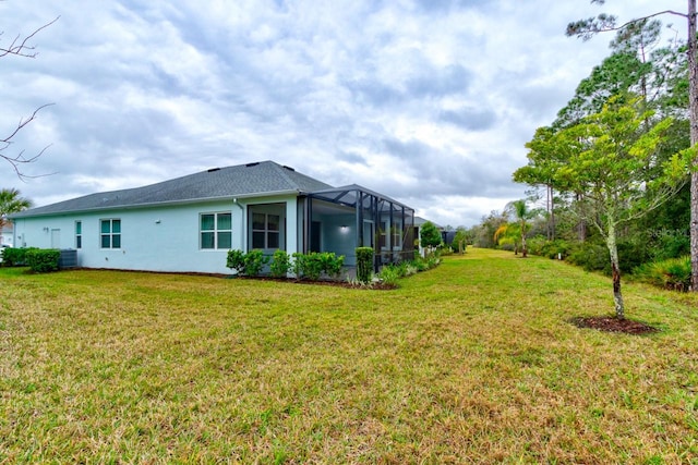1068 Sea Shell Ct, Daytona Beach, FL 32124 - view of yard with glass enclosure