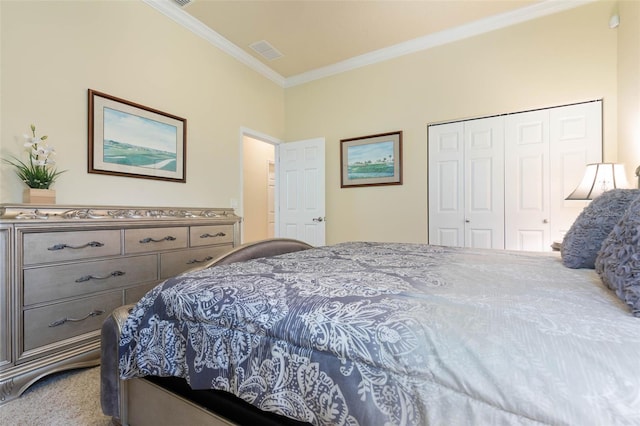 bedroom with ornamental molding, a closet, visible vents, and carpet flooring