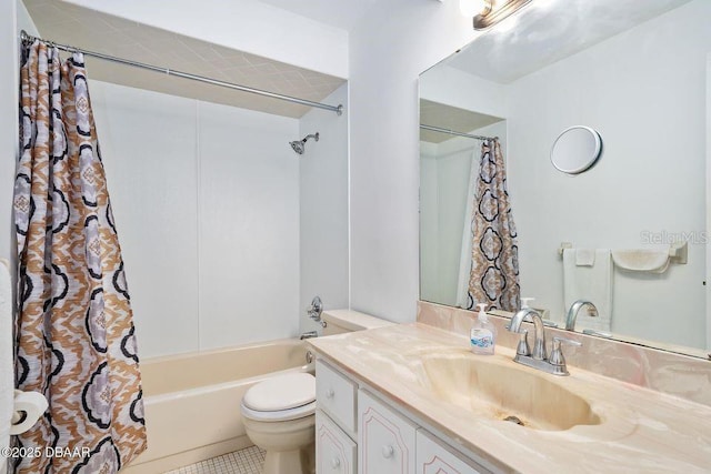 full bath with shower / tub combo, vanity, and toilet