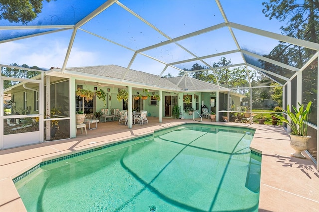 33 Poinsettia Ln, Palm Coast, FL 32164 - swimming pool featuring a patio area and a lanai