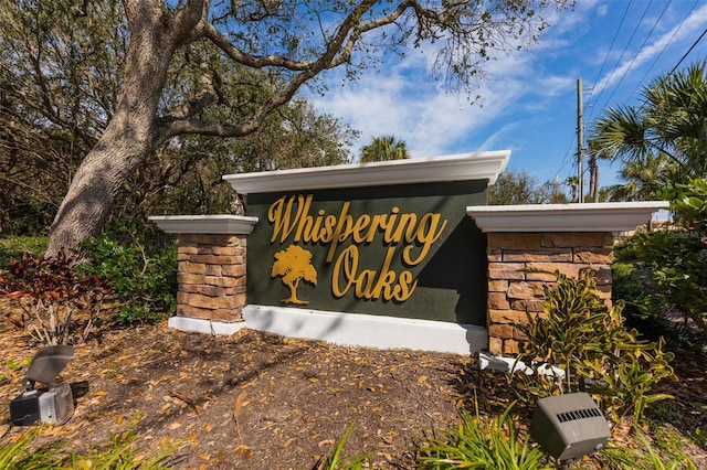 view of community / neighborhood sign