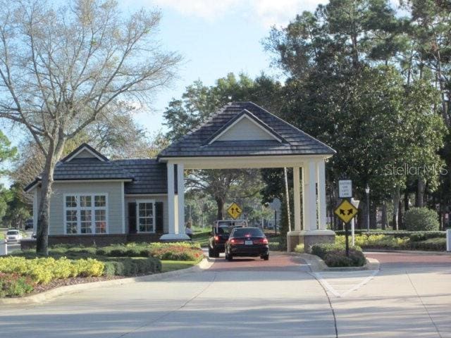 view of property's community featuring driveway