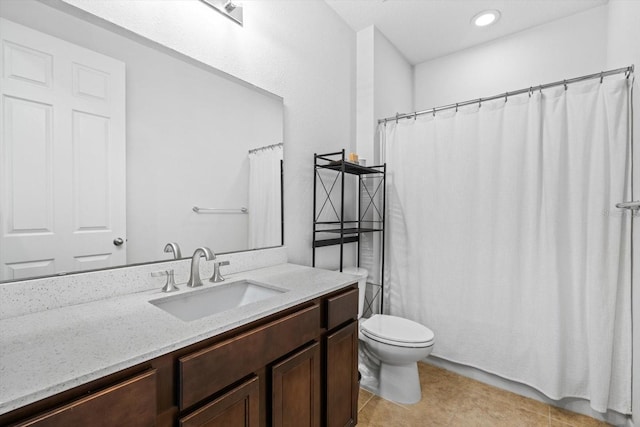 bathroom featuring tile patterned flooring, toilet, recessed lighting, vanity, and a shower with curtain