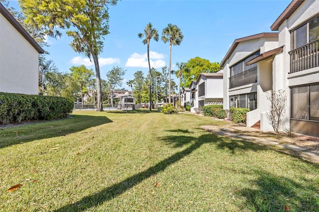 view of yard with a residential view