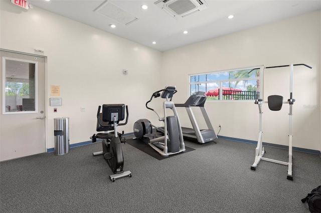 gym featuring visible vents, recessed lighting, and baseboards