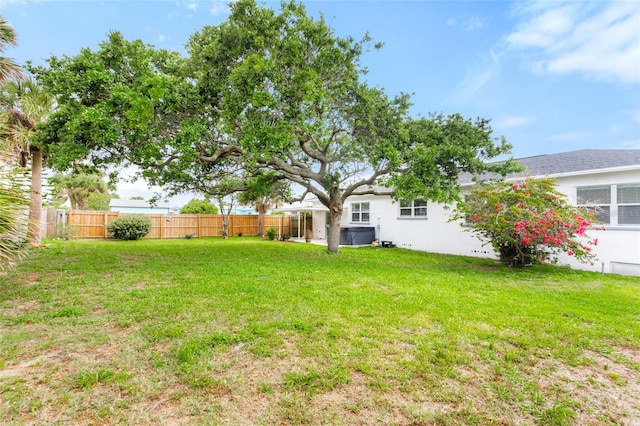 view of yard featuring fence