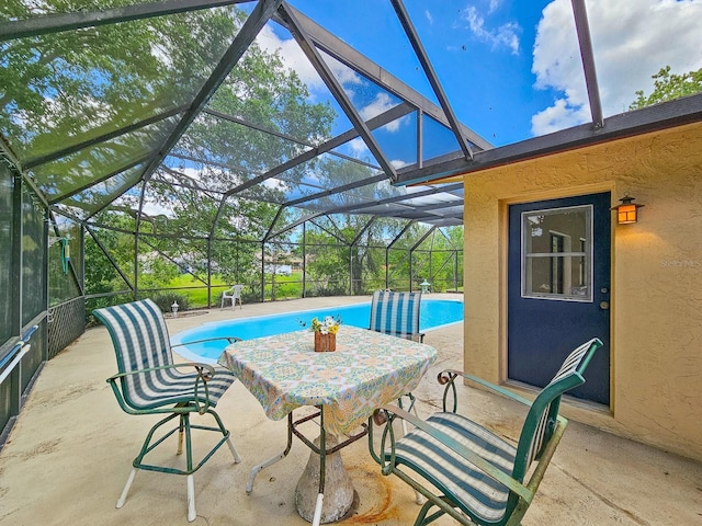 83 Farragut Dr, Palm Coast, FL 32137 - swimming pool with a patio and glass enclosure
