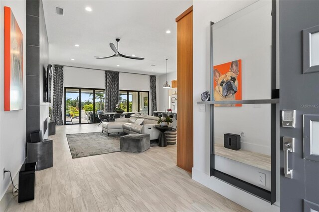 96 Del Palma Dr, Palm Coast, FL 32137 - living area featuring visible vents, wood finished floors, ceiling fan, and recessed lighting