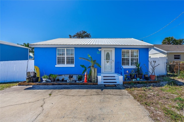 318 Eastwood Dr, Daytona Beach, FL 32118 - photo 2