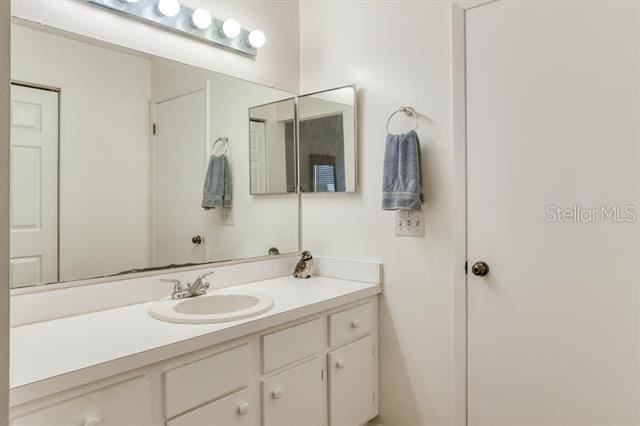 31 Catalonia Court E, Saint Augustine, FL 32086 - bathroom featuring vanity